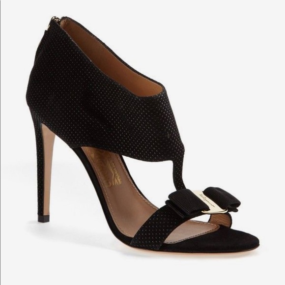 Salvatore Ferragamo Shoes - Salvatore Ferragamo t-strap bow pumps/ sandals